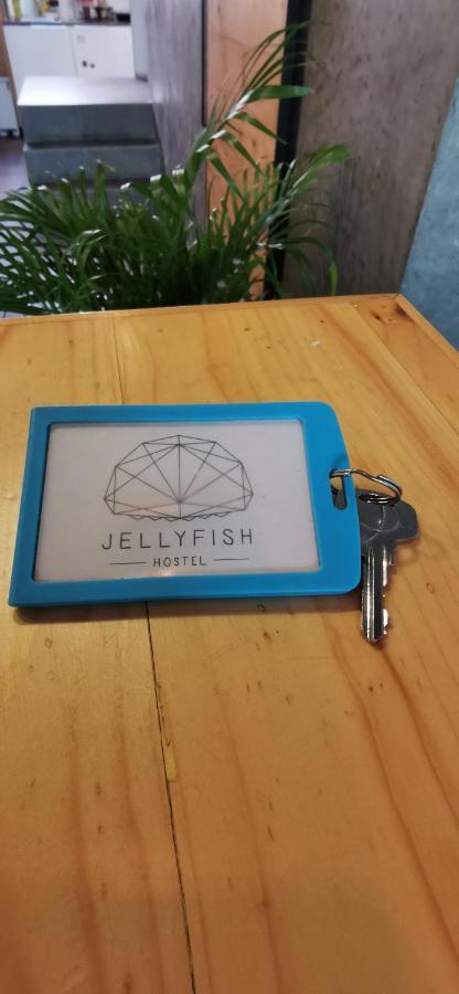 Jellyfish Hostel Джомтьен Экстерьер фото