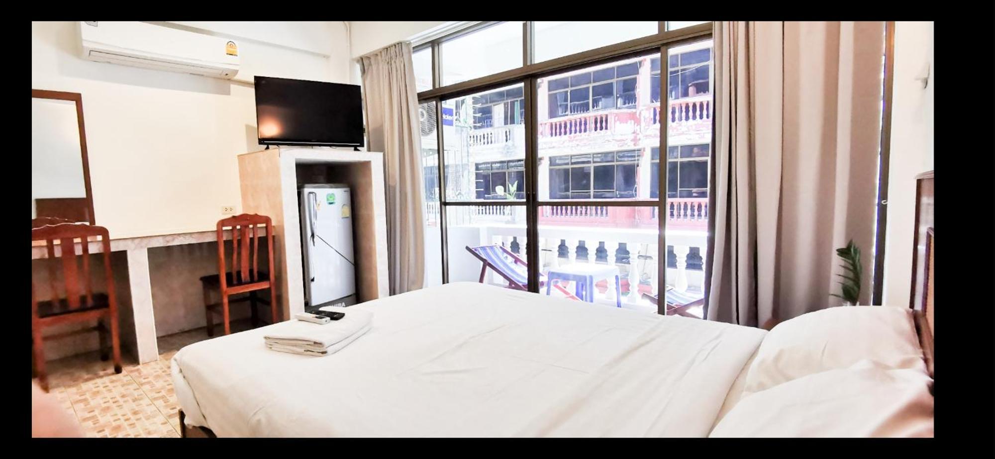 Jellyfish Hostel Джомтьен Номер фото