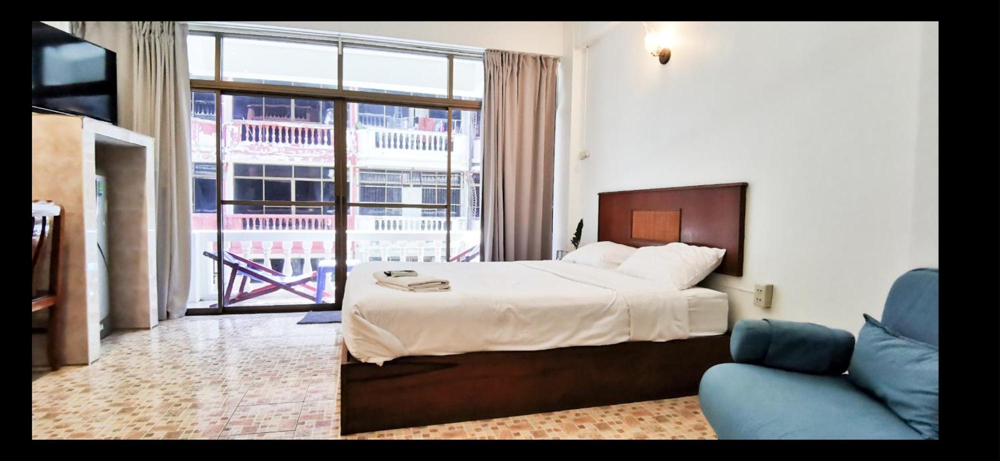 Jellyfish Hostel Джомтьен Номер фото