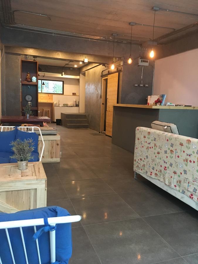 Jellyfish Hostel Джомтьен Экстерьер фото