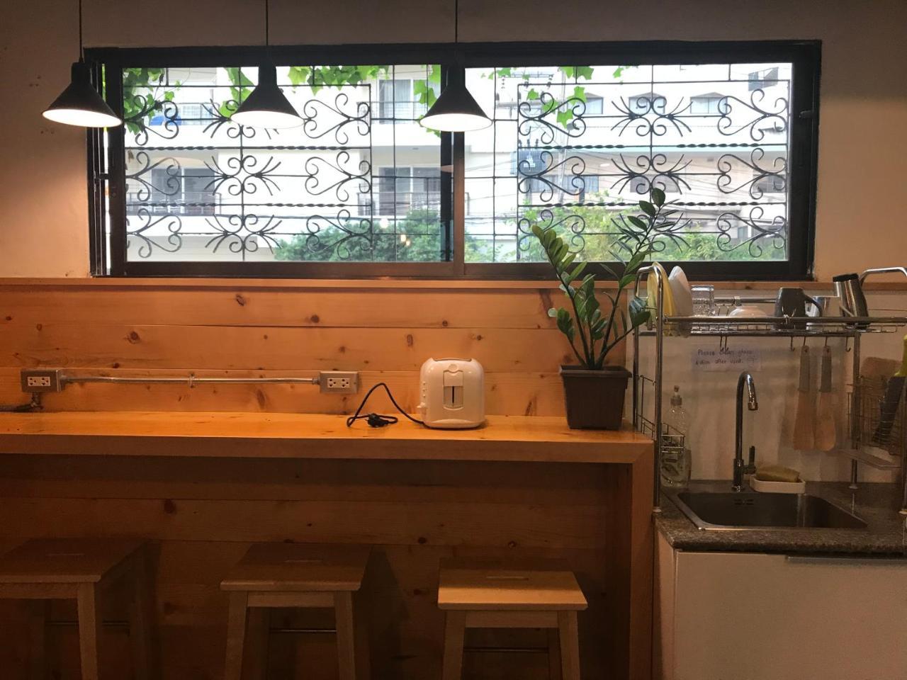 Jellyfish Hostel Джомтьен Экстерьер фото